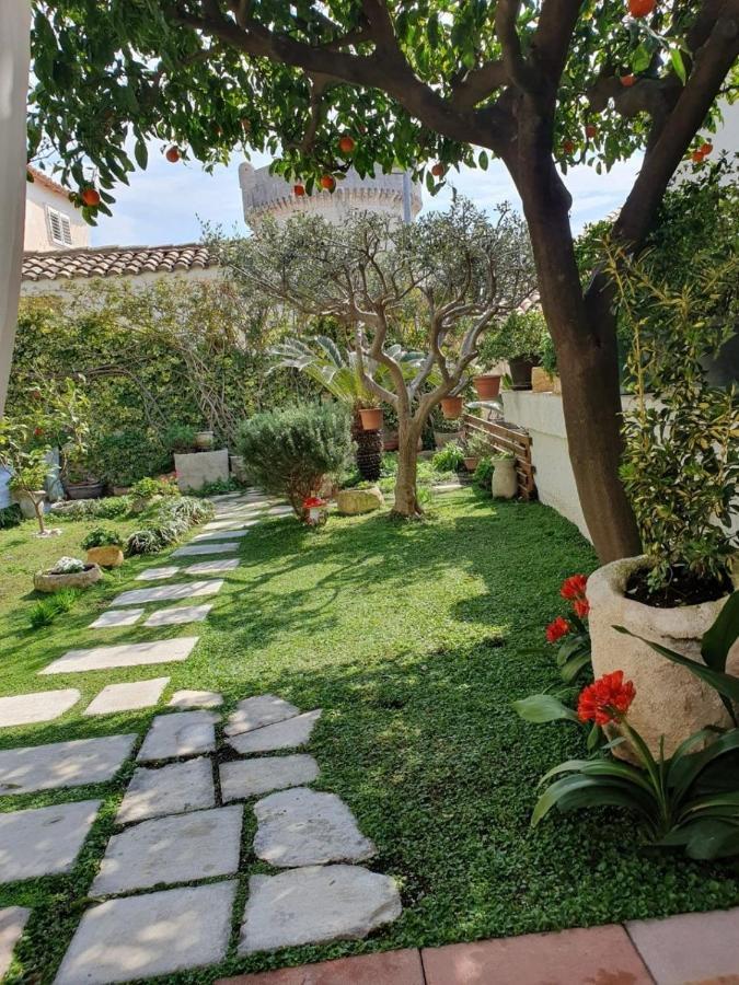 Garden - With A View *